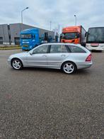 Mercedes-Benz C-Klasse 1.8 C200 Kompr Combi AUT 2004 Grijs, Auto's, Mercedes-Benz, Automaat, Achterwielaandrijving, 4 cilinders