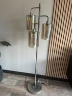Metalen vloerlamp met 3 amberglas lampenkappen, Huis en Inrichting, Ophalen, Zo goed als nieuw, Metaal, 150 tot 200 cm