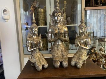 grote collectie bronze uit de boeddhawereld beschikbaar voor biedingen