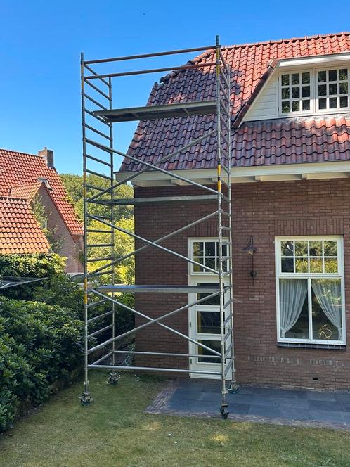 Gebruikte aluminium rolsteiger, Doe-het-zelf en Verbouw, Steigers, Gebruikt, Rolsteiger of Kamersteiger, 5 meter of hoger, Ophalen