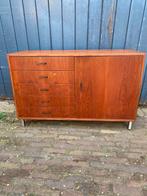 Teak mid Century mid-board kast , jaren 60