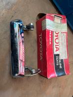 Toyota corona rt80 deurklink nieuw 69220-29035, Auto diversen, Auto-accessoires, Ophalen of Verzenden, Nieuw