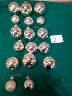 2] zilveren kerstballen retro, Diversen, Ophalen of Verzenden