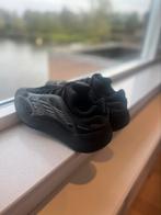 Yeezy 700 schoenen, Kleding | Heren, Schoenen, Zwart, Ophalen of Verzenden, Adidas Yeezy, Sneakers of Gympen