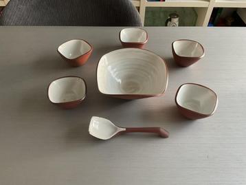Ravelli 205 pindaset / snackbakjes terracotta & wit jaren 50 beschikbaar voor biedingen