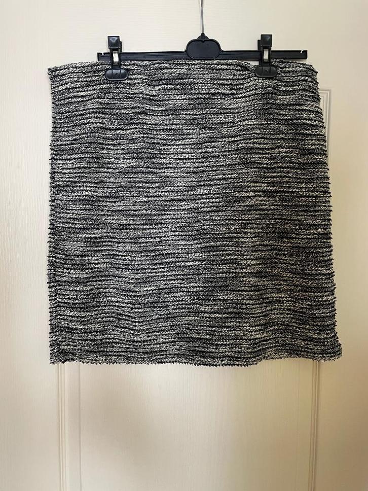 Esprit zwart gemêleerd rokje maat XL, Kleding | Dames, Rokken, Zo goed als nieuw, Maat 46/48 (XL) of groter, Zwart, Boven de knie