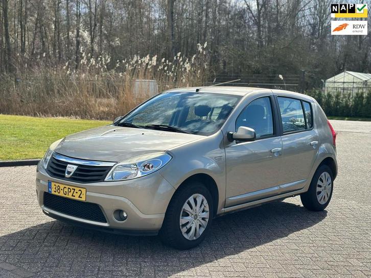 Dacia Sandero 1.4 Lauréate/AIRCO/NIEUWE APK, Auto's, Dacia, Bedrijf, Te koop, Sandero, ABS, Airbags, Airconditioning, Boordcomputer
