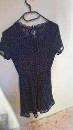 Donkerblauwe kanten jurk, Kleding | Dames, Maat 38/40 (M), Only, Blauw, Ophalen of Verzenden