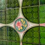 Set van 16 art nouveau tegels Belga, groen met bloem, Antiek en Kunst, Ophalen