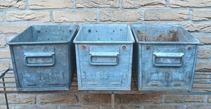 drie oude industriële zinken bakken, Antiek en Kunst, Curiosa en Brocante, Ophalen of Verzenden