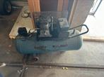 Compressor 100l tekoop, Doe-het-zelf en Verbouw, Compressors, 100 liter of meer, Ophalen, Minder dan 200 liter/min