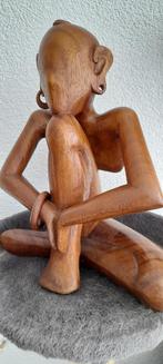 abstracte  houten sculptuur biddende vrouw, Antiek en Kunst, Kunst | Beelden en Houtsnijwerken, Verzenden