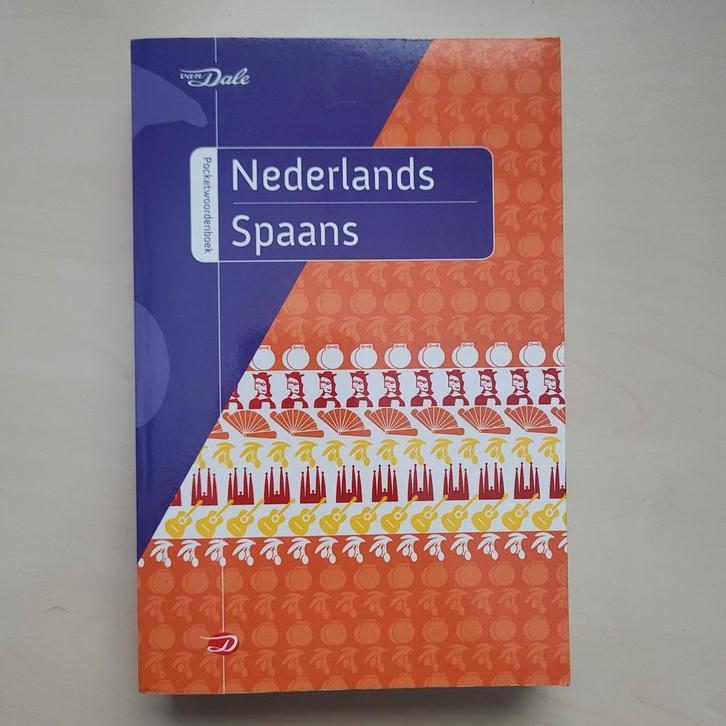 Van Dale pocketwoordenboek Nederlands-Spaans, Boeken, Woordenboeken, Zo goed als nieuw, Spaans, Van Dale, Ophalen of Verzenden