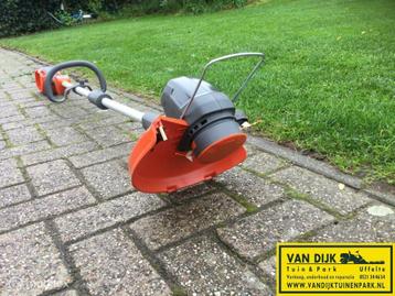 Husqvarna 110iL Grastrimmer. Najaar aanbieding! beschikbaar voor biedingen