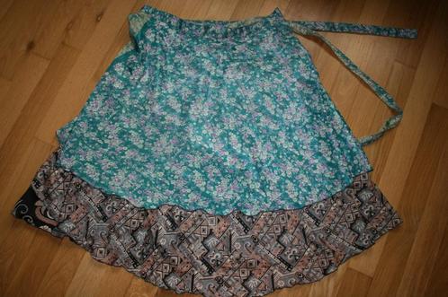 Aparte blauwe zijden omslagrok  One Size, Kleding | Dames, Rokken, Zo goed als nieuw, Blauw, Onder de knie, Ophalen of Verzenden