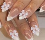Plaknagels wit french manicure, kraaltjes, parels en strik, Ophalen of Verzenden, Nieuw, Overige typen