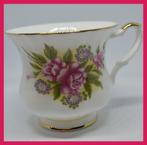 Kopje rozen Royal Ascot Fine bone China Rose Basket, Ophalen of Verzenden, Gebruikt, Porselein, Kop en/of schotel