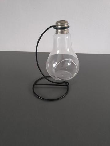 Woondecoratie in vorm van een lamp 