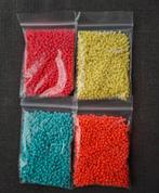 4 zakjes 2 mm glaskralen rocailles neon kralen roze blauw, Ophalen of Verzenden, Nieuw, Kraal