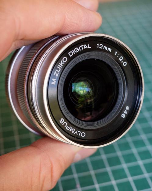 Olympus 12mm F2, Audio, Tv en Foto, Fotografie | Lenzen en Objectieven, Zo goed als nieuw, Groothoeklens, Ophalen of Verzenden