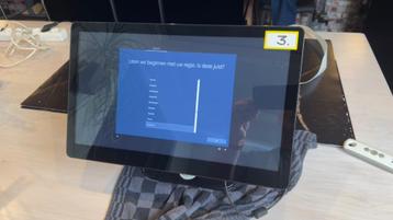Simpele AiO computer - Windows 10 beschikbaar voor biedingen
