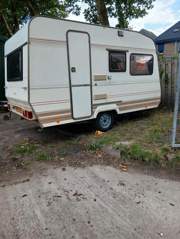 Dethleffs Caravan met stapelbed inclusief kenteken  beschikbaar voor biedingen