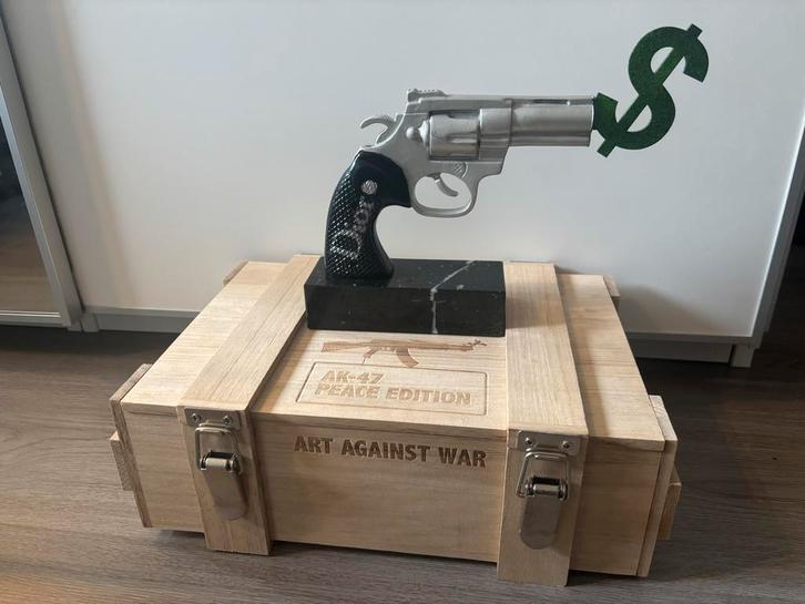 Van apple art - revolver - dior, Antiek en Kunst, Kunst | Overige Kunst, Ophalen of Verzenden