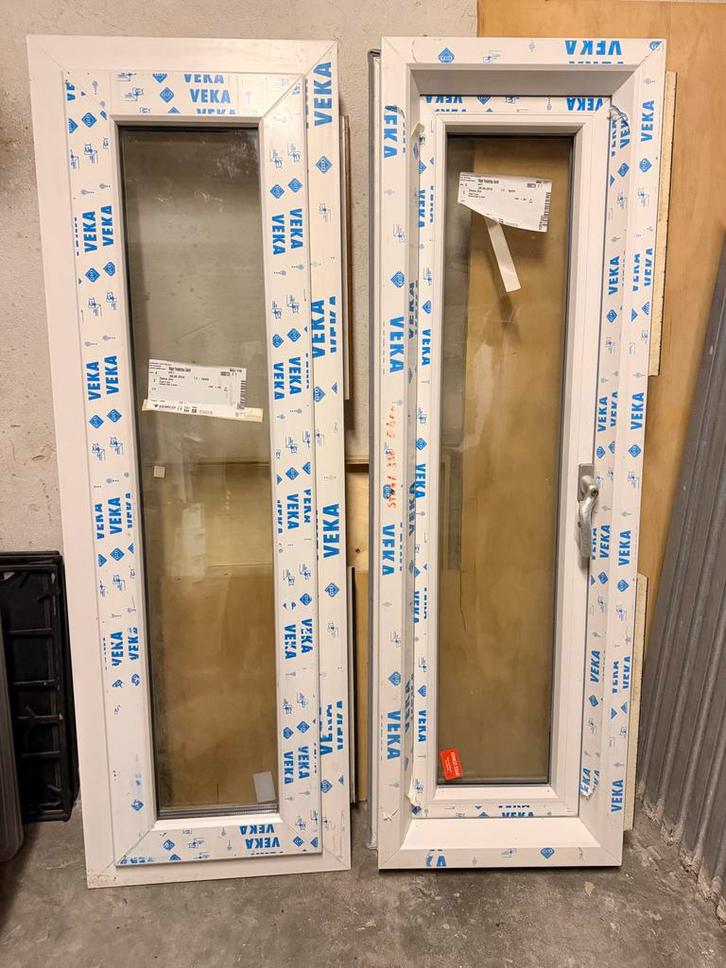2 Veka Kunststof kozijnen / kiep Ramen (Nieuw!), Doe-het-zelf en Verbouw, Deuren en Horren, Nieuw, Overige typen, 200 tot 215 cm