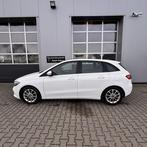 Mercedes-Benz B-klasse *pano, camera* 180 Bus. Sol. Plus, 136 pk, Gebruikt, 4 cilinders, 700 kg