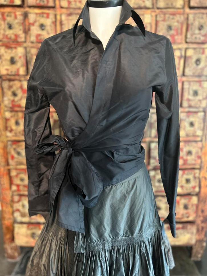 Pauw 100% zijde wikkelblouse zwart mt 1 / 36, Kleding | Dames, Blouses en Tunieken, Nieuw, Maat 36 (S), Zwart, Ophalen of Verzenden
