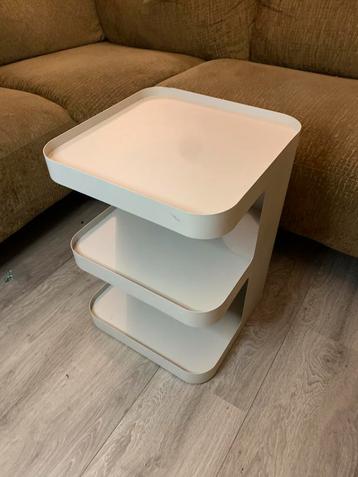 Leuk bijzettafeltje met 3 lagen retro staal tafel kast beschikbaar voor biedingen