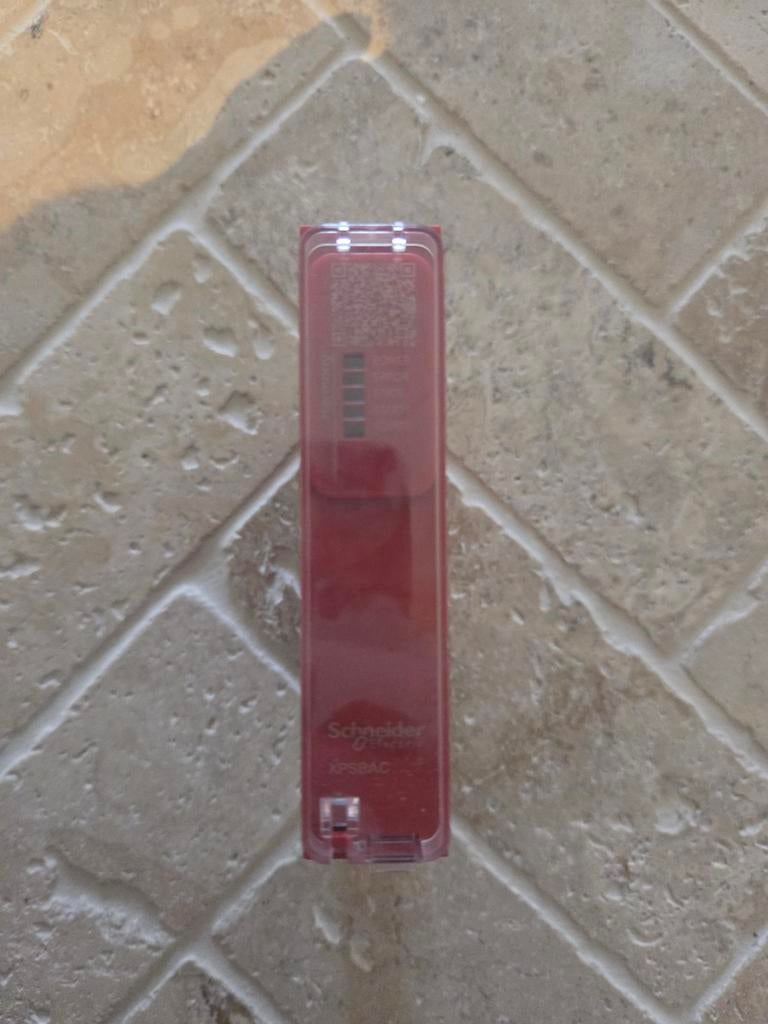 Schneider xpsbac14ap Noodstoprelais, Hobby en Vrije tijd, Elektronica-componenten, Ophalen of Verzenden