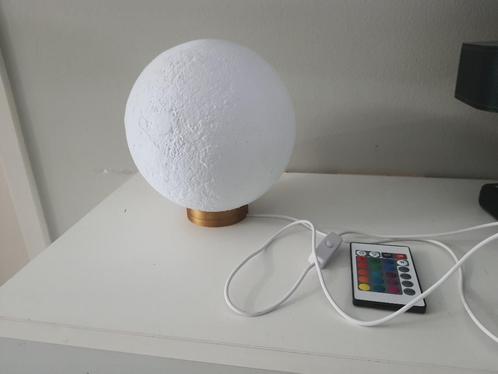 mooie nieuwe maan lamp kan veranderen in kleur, Huis en Inrichting, Lampen | Tafellampen, Nieuw, Minder dan 50 cm, Ophalen of Verzenden