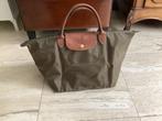 Longchamp le pliage M mosgroen, Sieraden, Tassen en Uiterlijk, Tassen | Damestassen, Ophalen of Verzenden, Zo goed als nieuw, Groen