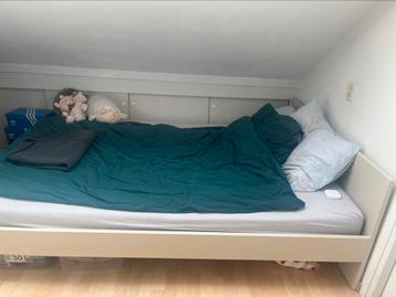 IKEA bedframe + matress - afbeelding 3