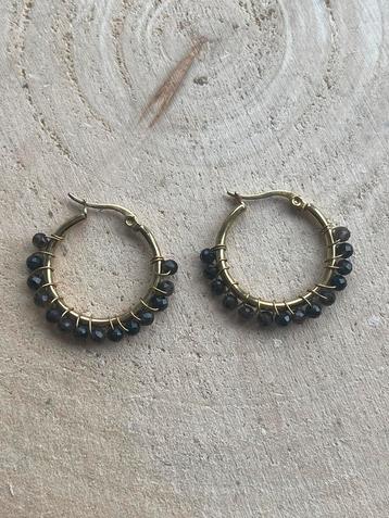 Prachtige creolen met goud obsidiaan, 18k verguld rvs. beschikbaar voor biedingen