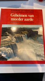 De geheimen van moeder aarde, Ophalen of Verzenden, Zo goed als nieuw, Natuur algemeen