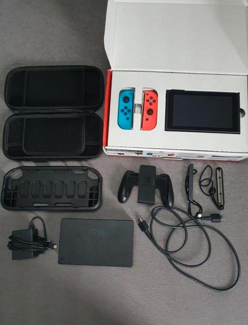Nintendo Switch compleet met accessoires, Spelcomputers en Games, Spelcomputers | Nintendo Switch, Zo goed als nieuw, Switch Original