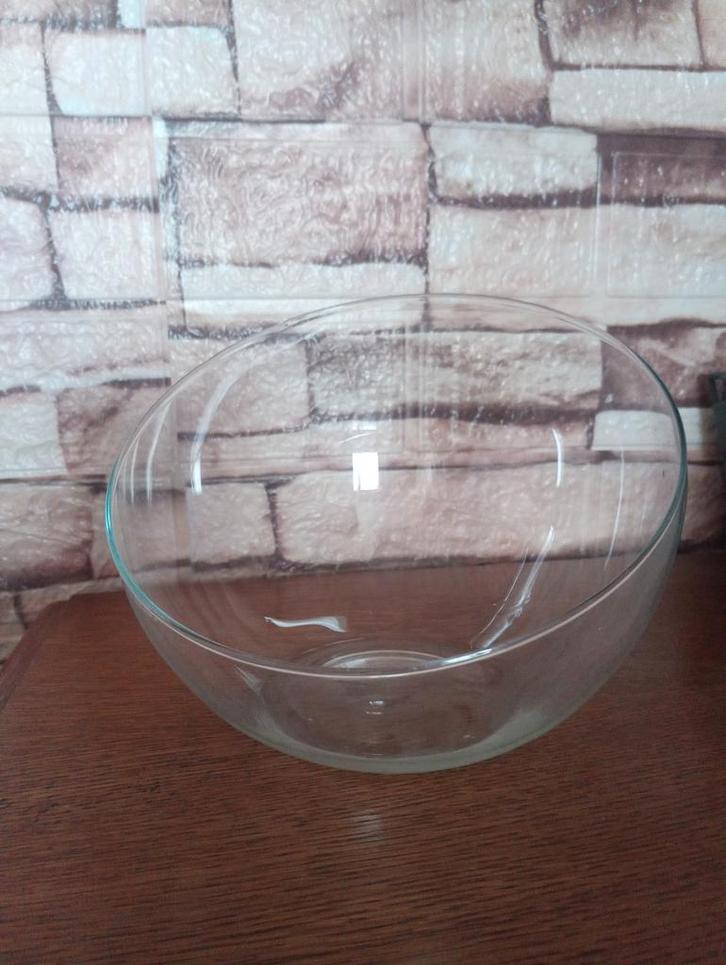 Glazen schaal - Rond, Huis en Inrichting, Woonaccessoires | Schalen en Manden, Zo goed als nieuw, Schaal, Rond, Glas, Ophalen
