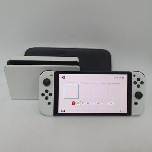 Nintendo Switch OLED Compleet in Zeer Nette Staat, Spelcomputers en Games, Games | Nintendo Switch, Zo goed als nieuw, Racen en Vliegen