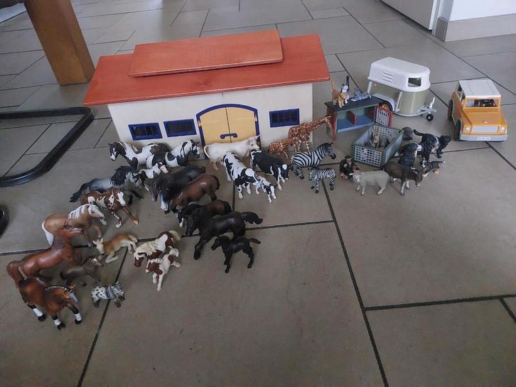Schleich verzameling stal paarden dieren auto trailer 40165, Kinderen en Baby's, Speelgoed | Overig, Zo goed als nieuw, Jongen of Meisje
