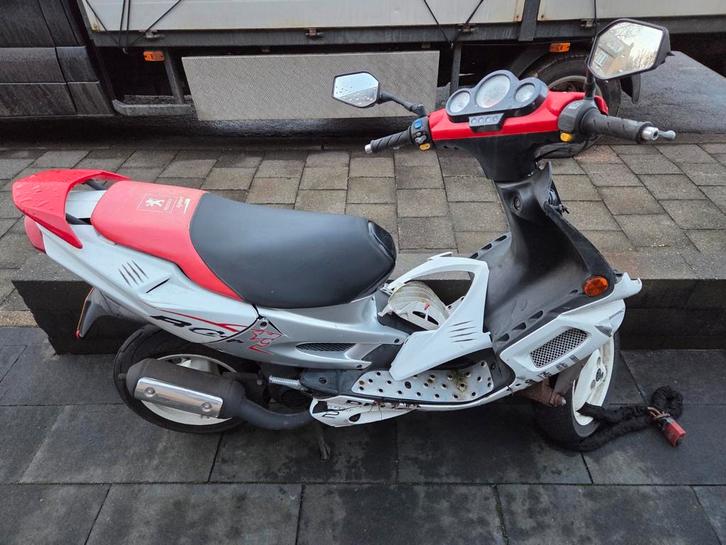 Tekoop speedfight 2 met valschade, Fietsen en Brommers, Scooters | Peugeot, Gebruikt, Speedfight, Tweetakt, Ophalen