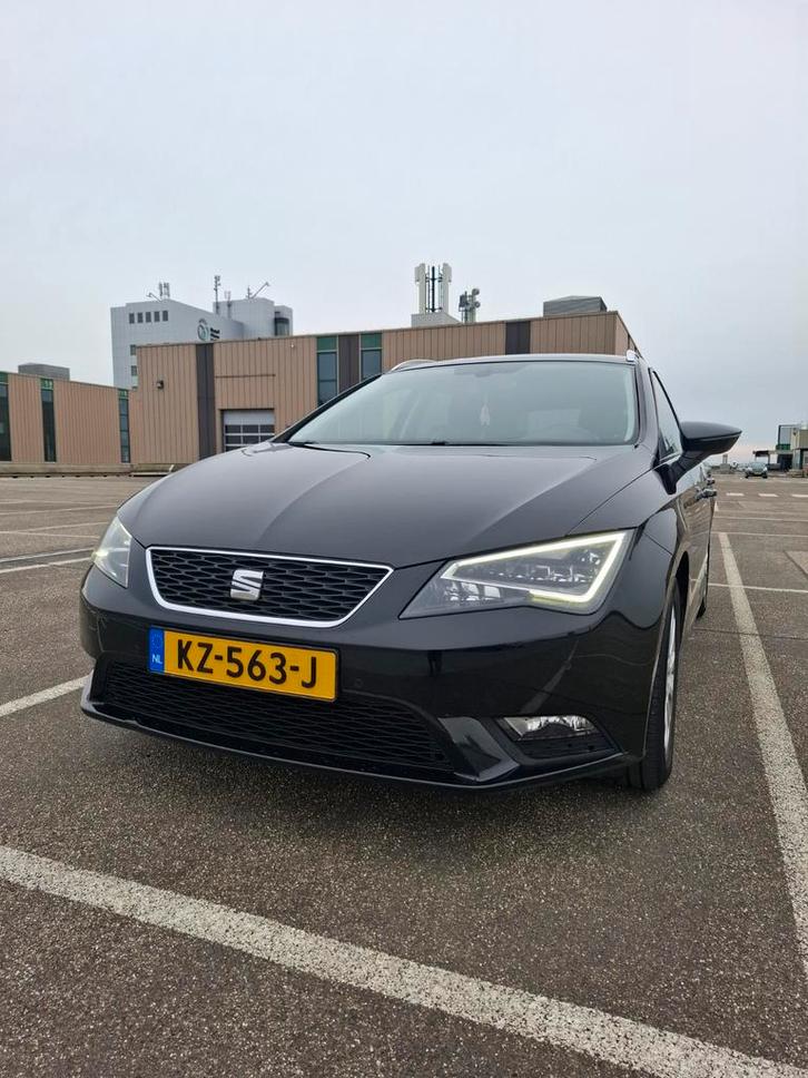 Seat Leon 1.6 TDI 110pk 2016 Zwart, Auto's, Seat, Particulier, Leon, ABS, Achteruitrijcamera, Airbags, Airconditioning, Android Auto