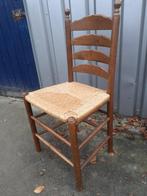 Knopstoel, staphorster stoel, biezen zitting, Ophalen