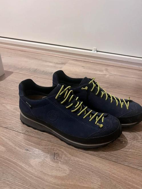 Lomer lage wandelschoen, donkerblauw mt 38, Kleding | Dames, Schoenen, Zo goed als nieuw, Wandelschoenen, Blauw, Ophalen of Verzenden