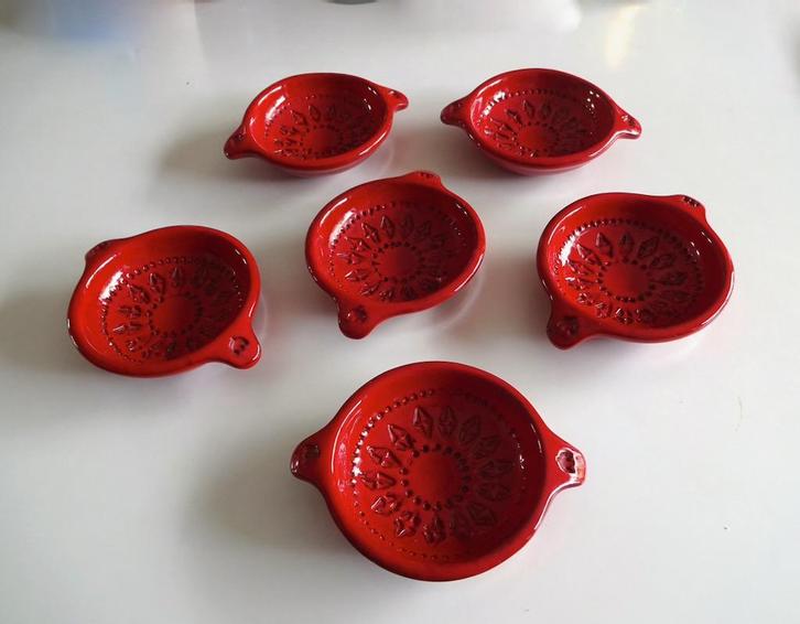 Keramiek zes bakjes twee oren rood Bitossi Italy 0536-s, Antiek en Kunst, Antiek | Keramiek en Aardewerk, Ophalen of Verzenden