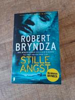 Stille Angst, Robert Bryndza, Boeken, Thrillers, Ophalen of Verzenden, Gelezen, Nederland