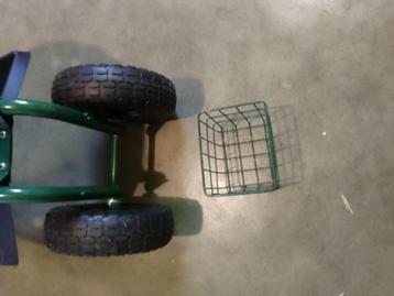 rijdend tuinkarretje beschikbaar voor biedingen