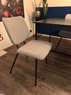 Te koop: 4 grijze stoelen Bodilson, model flush, Ophalen, Zo goed als nieuw, Grijs, Vier