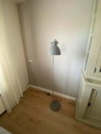 Vloerlamp grijs, Huis en Inrichting, Lampen | Vloerlampen, Ophalen of Verzenden, 100 tot 150 cm
